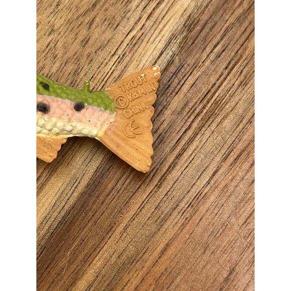 K&M International River Wildlife Animal Figures Lot Heron Bear Otter Turtle Fish - Picture 14 of 16